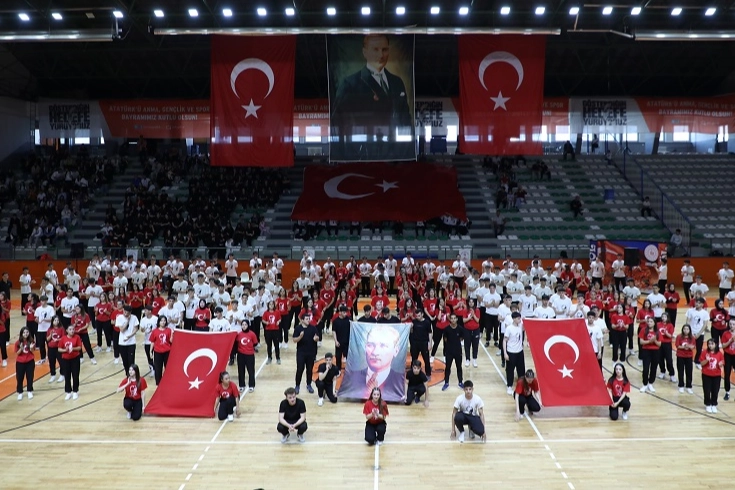 19 Mayıs Bursa İnegöl’de coşkuyla kutlandı