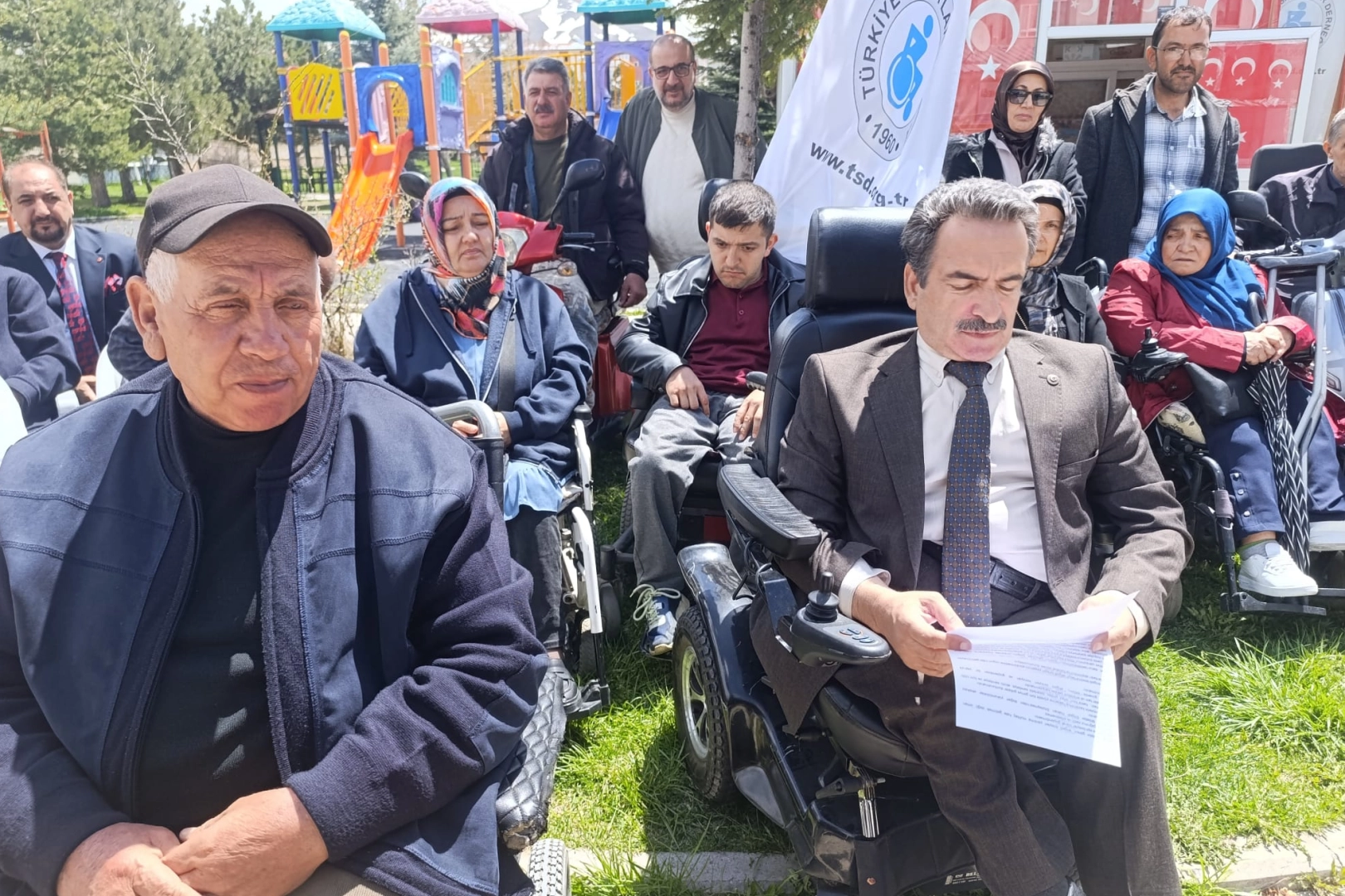Erzurum’da Engelliler Haftası’nda hak temelli vurgu