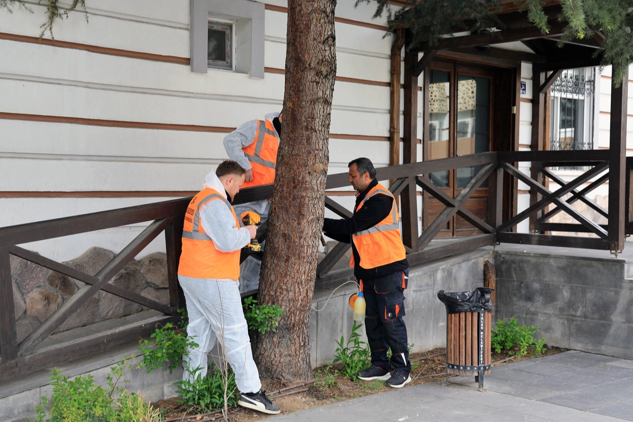 Kayseri Talas'tan çevre dostu ilaçlama atağı