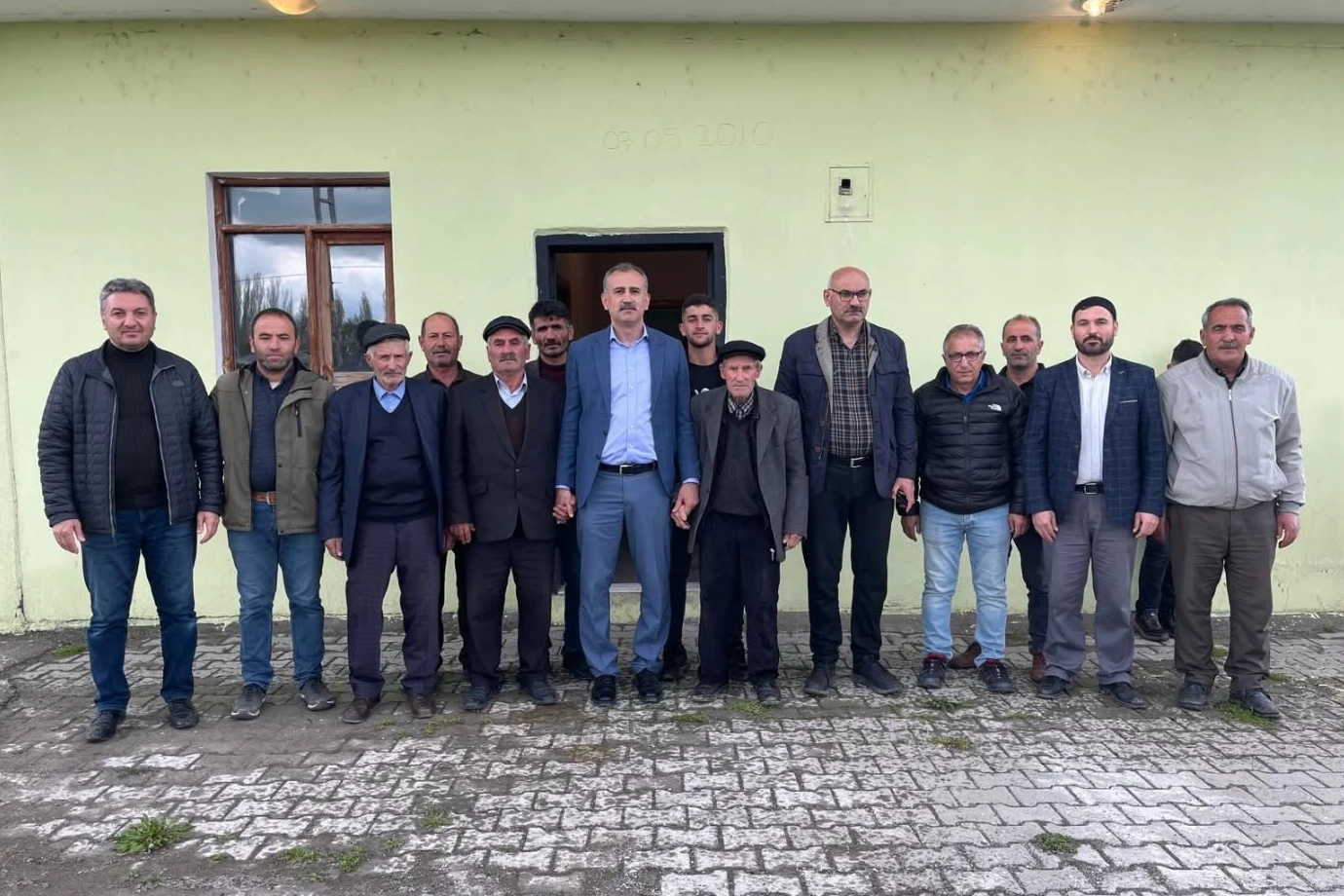 Ağrı Valiliği’nden köylere hafta sonu mesaisi