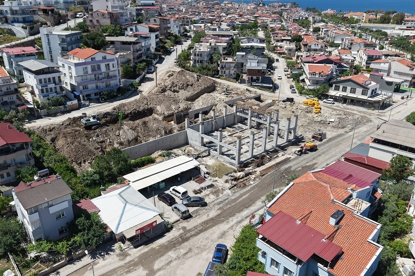Dikili’nin yeni itfaiye binasında yüzde 30 tamamlandı
