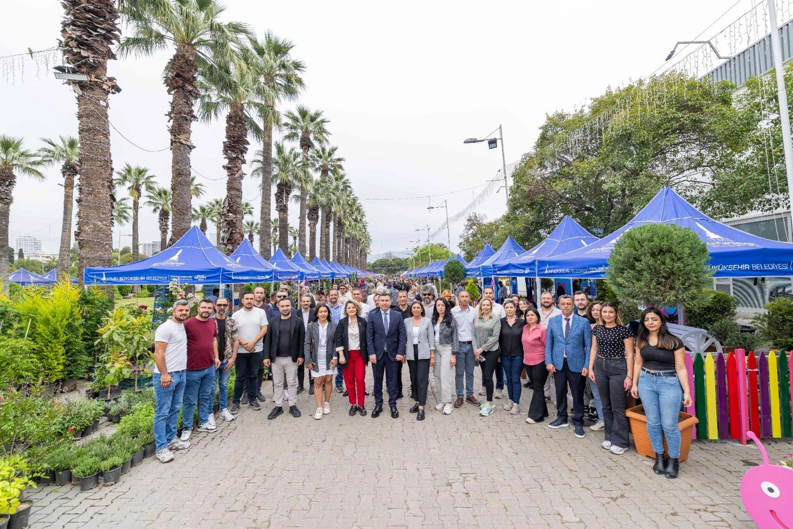 İzmir Balkon-Bahçe Bitkileri Festivali başladı
