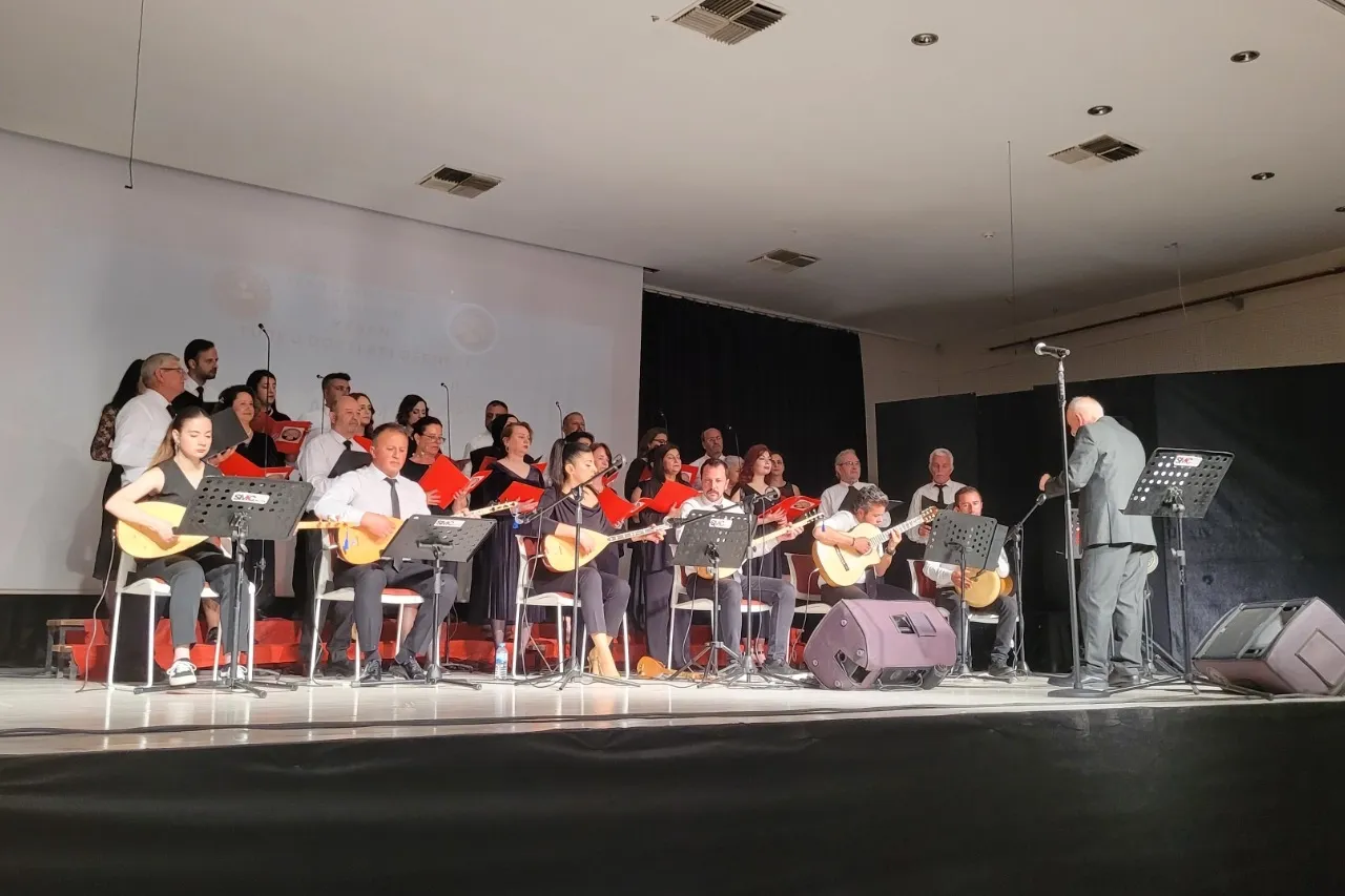 Edirne Keşan’da türkü gecesi büyük beğeni topladı