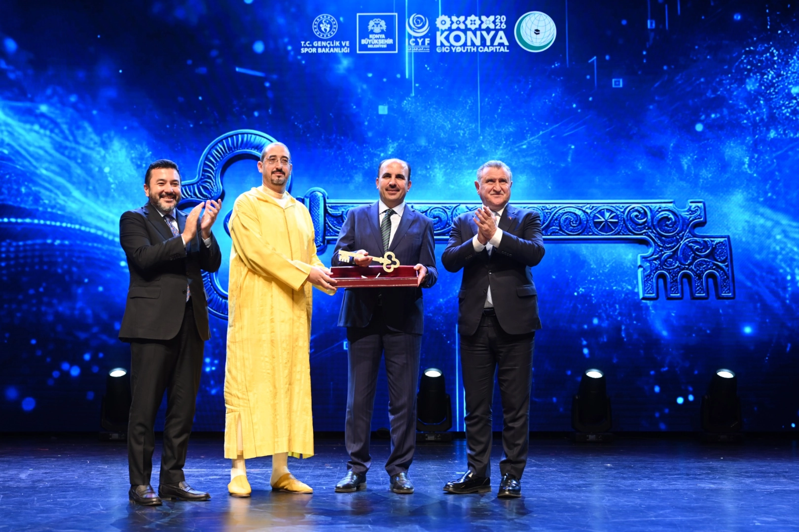 Gençlik Başkenti anahtarı Konya'ya devredildi