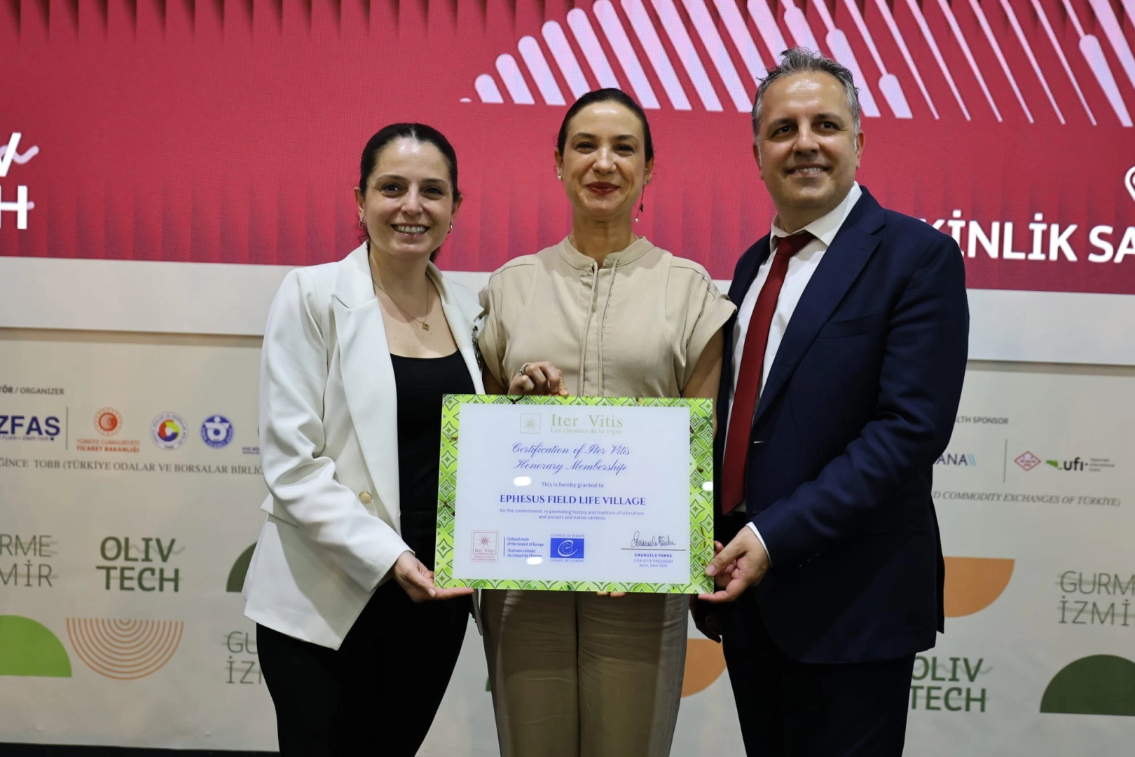 Efes Tarlası Yaşam Köyü Iter Vitis rotasında