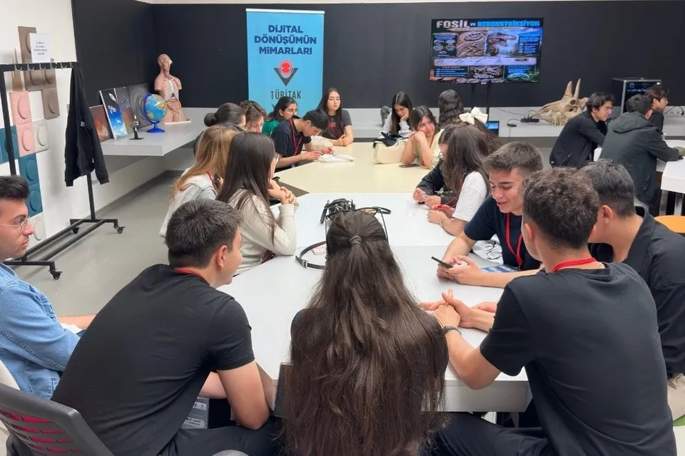 Kayseri'de “Dijital Dönüşümün Mimarları”na dev destek