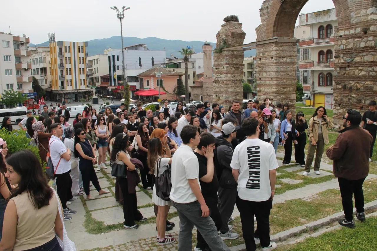 Manisalılar Efes Selçuk’ta tarih ve kültürle buluştu