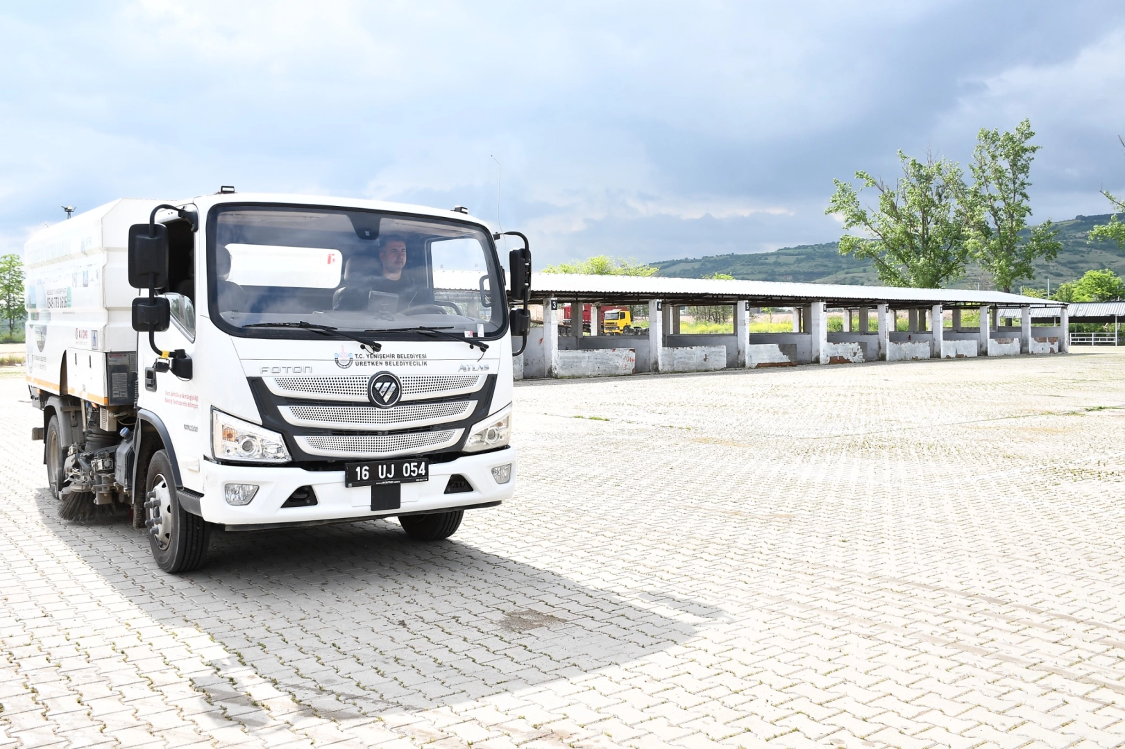 Bursa Yenişehir'de kurban satış yeri ve mezbaha modernize edildi