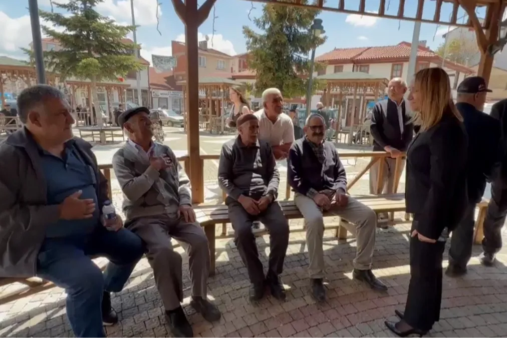 Bilecik Pazaryeri'nde Başkan Tekin vatandaşın daima yanında