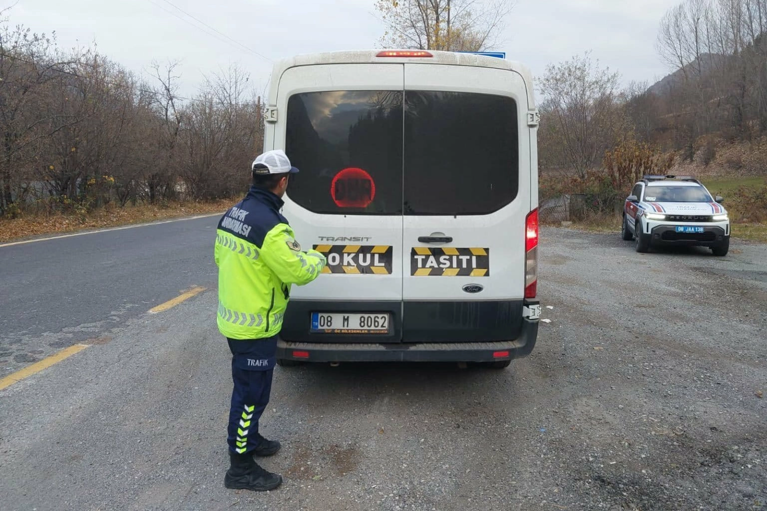 Artvin’de okul çevreleri ve servislerde güvenlik denetimi