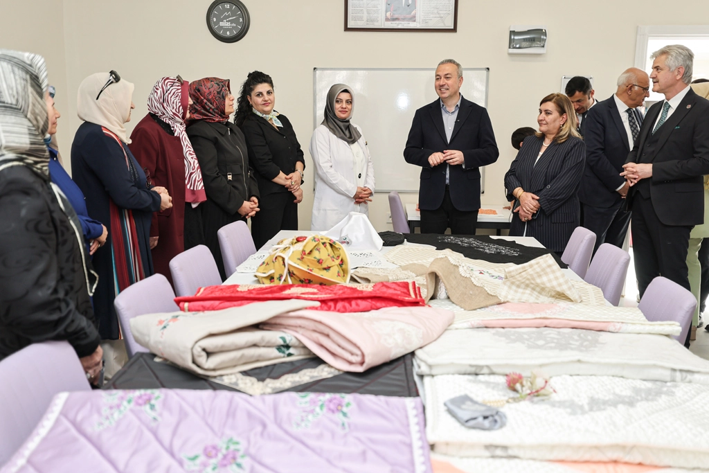 Sivas'ta Yenişehir Hanımlar Kültür Merkezi yeniden hizmete açıldı