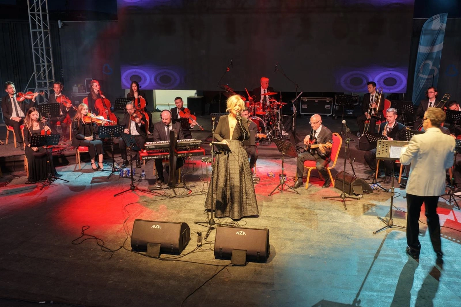 Balıkesir’de Dünya Caz Günü senfonik konserle taçlandı