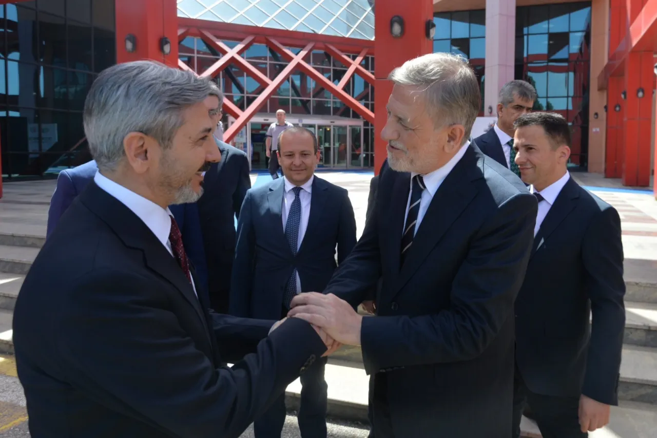 Burkay: GÜÇ Türkiye'nin büyüme vizyonuna katkı sağlayacak