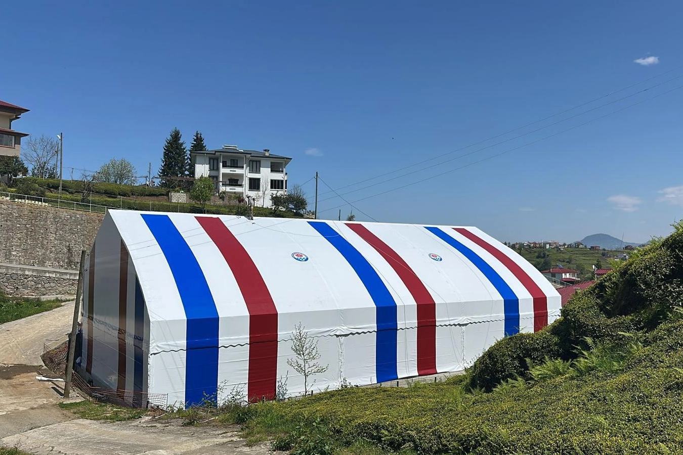 Trabzon’da ilçelere modern spor sahaları