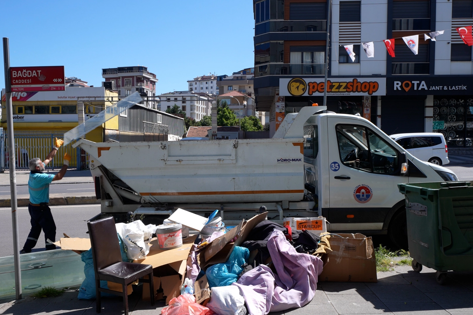 İstanbul Maltepe’de bayram temizliği