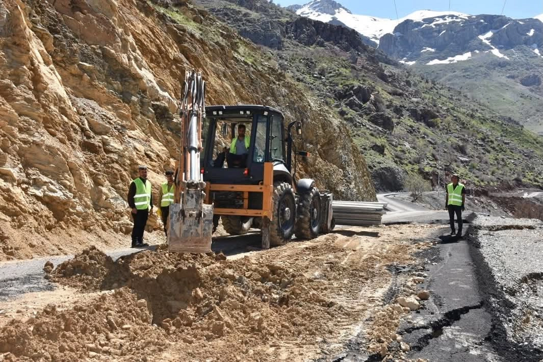Mereto Dağı yolunda onarım çalışmaları başladı