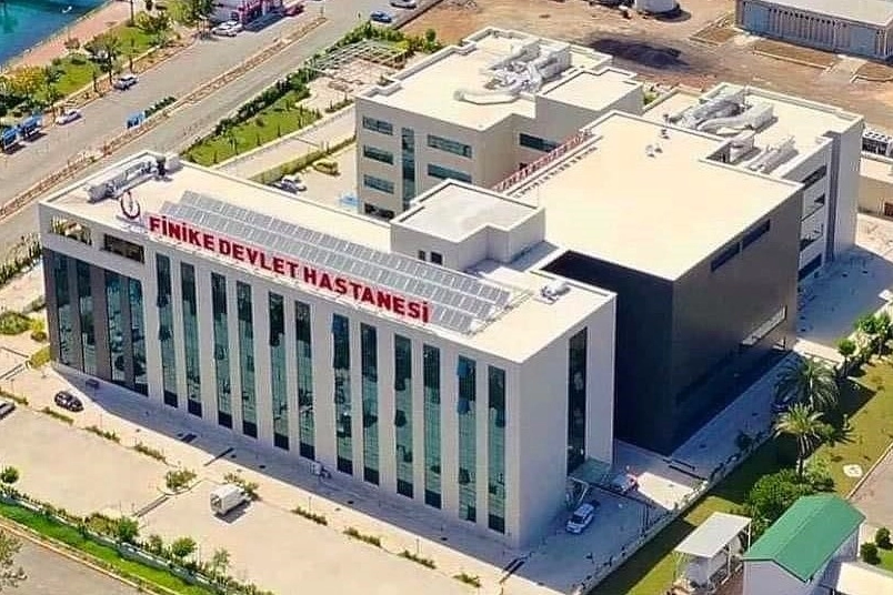 Antalya'da hemşireye verilen 'görev yerini terk' cezası mahkemeden döndü!