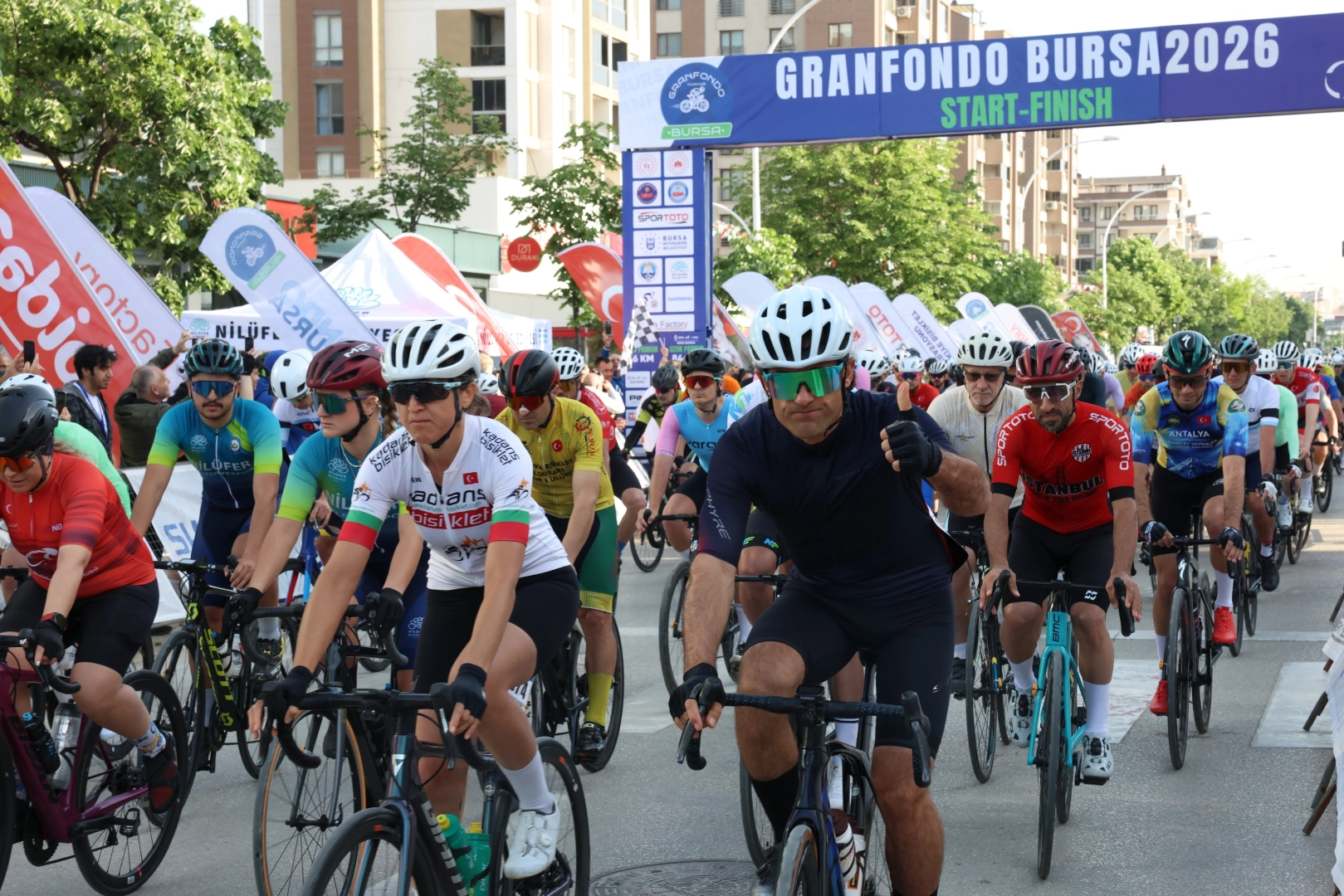 Bursa’da pedallar ‘Daha Fazla Kadın Yarışmacı’ için döndü