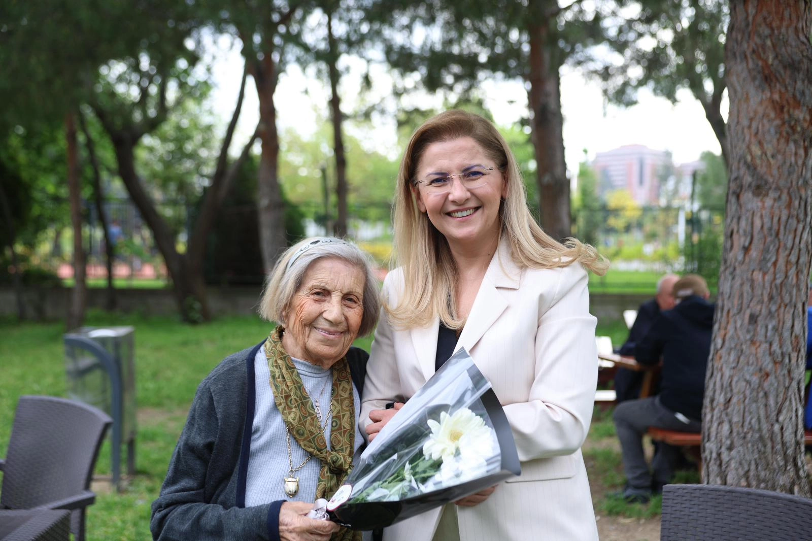 İstanbul Bakırköy’de Anneler Günü’nde üç kuşak bir araya geldi