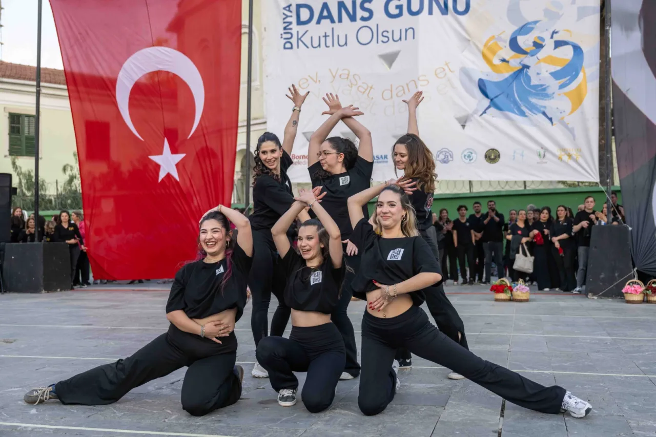Bornova’da dans coşkusu