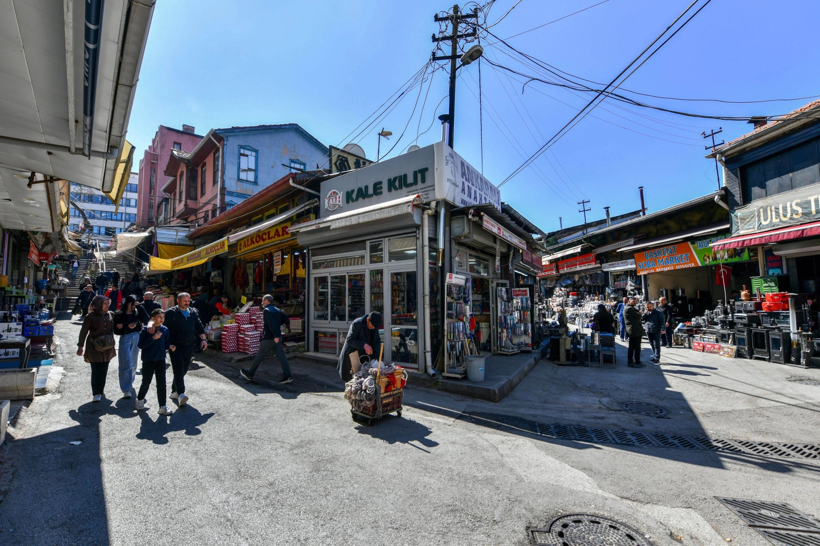 Ankara'da Tenekeciler Caddesi’ne estetik dokunuş