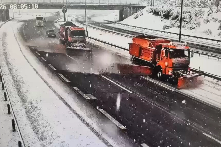Karayolları ekipleri 24 saat sahada