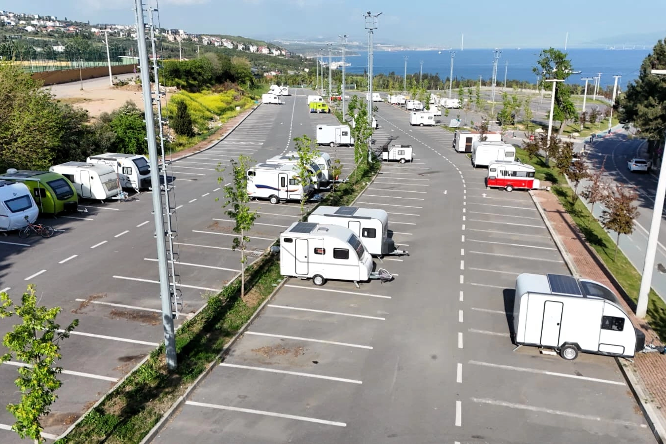 Darıca'da karavan denetimi... Kaydı olmayan karavanlar çekilecek