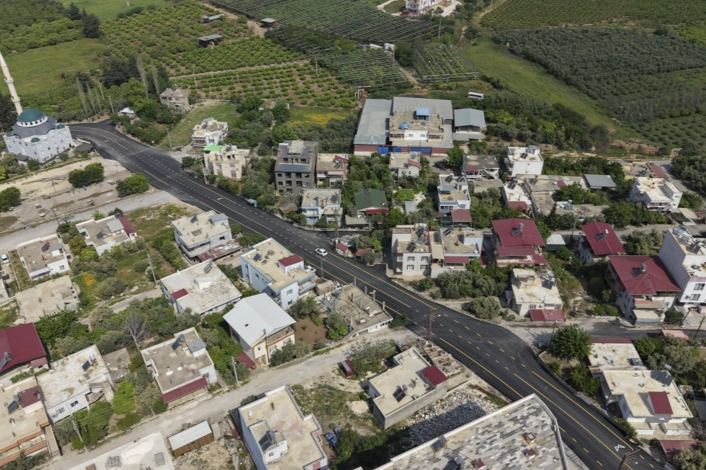 Mersin Silifke’de yollar yenilendi