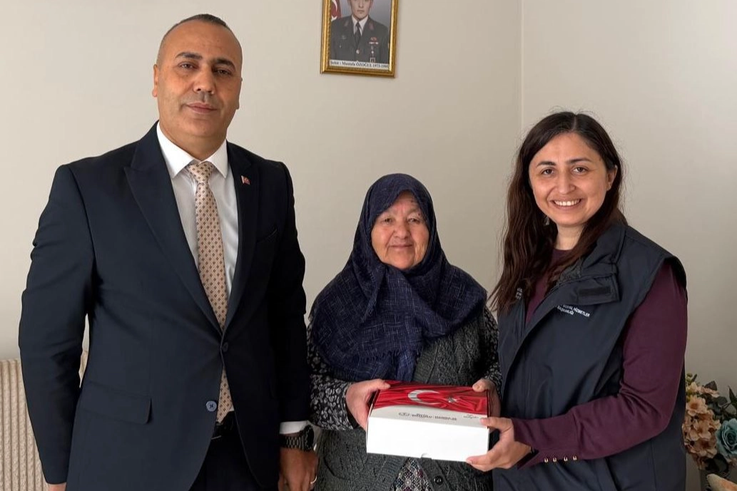 Manisa Büyükşehir’den şehit annelerine anlamlı ziyaret