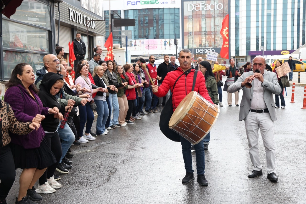 İzmir Çiğli’de 1 Mayıs coşkusu