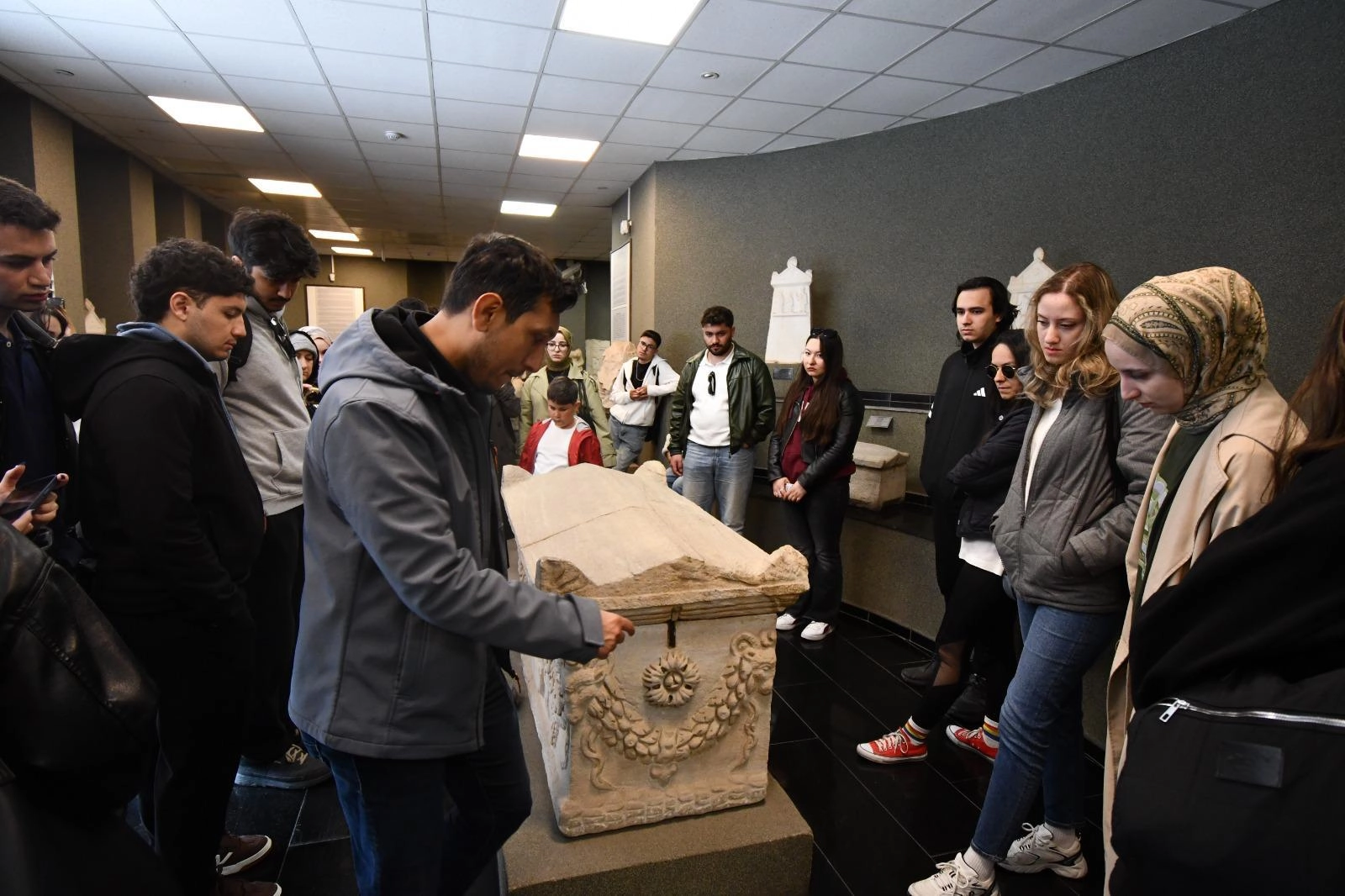 İzmir'de üniversite öğrencilerine Bergama ve Ödemiş gezisi