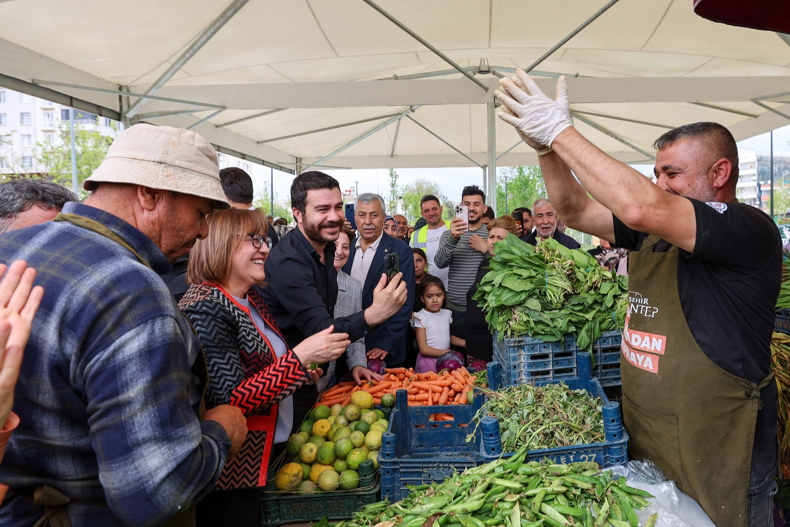 Gaziantep’te ‘Haydi Tarladan Sofraya’ pazarı hizmete başladı