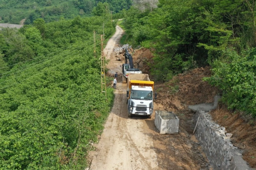 Ordu Büyükşehir’den Kovancı Mahallesi’ne taş duvar önlemi