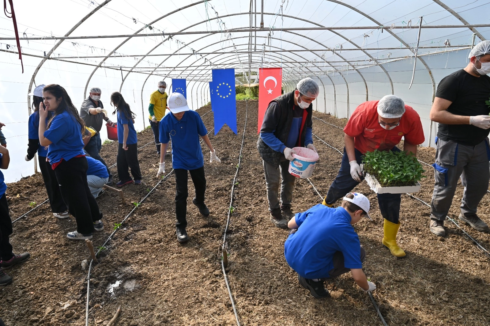Kocaeli’de çocuklar toprakla buluştu