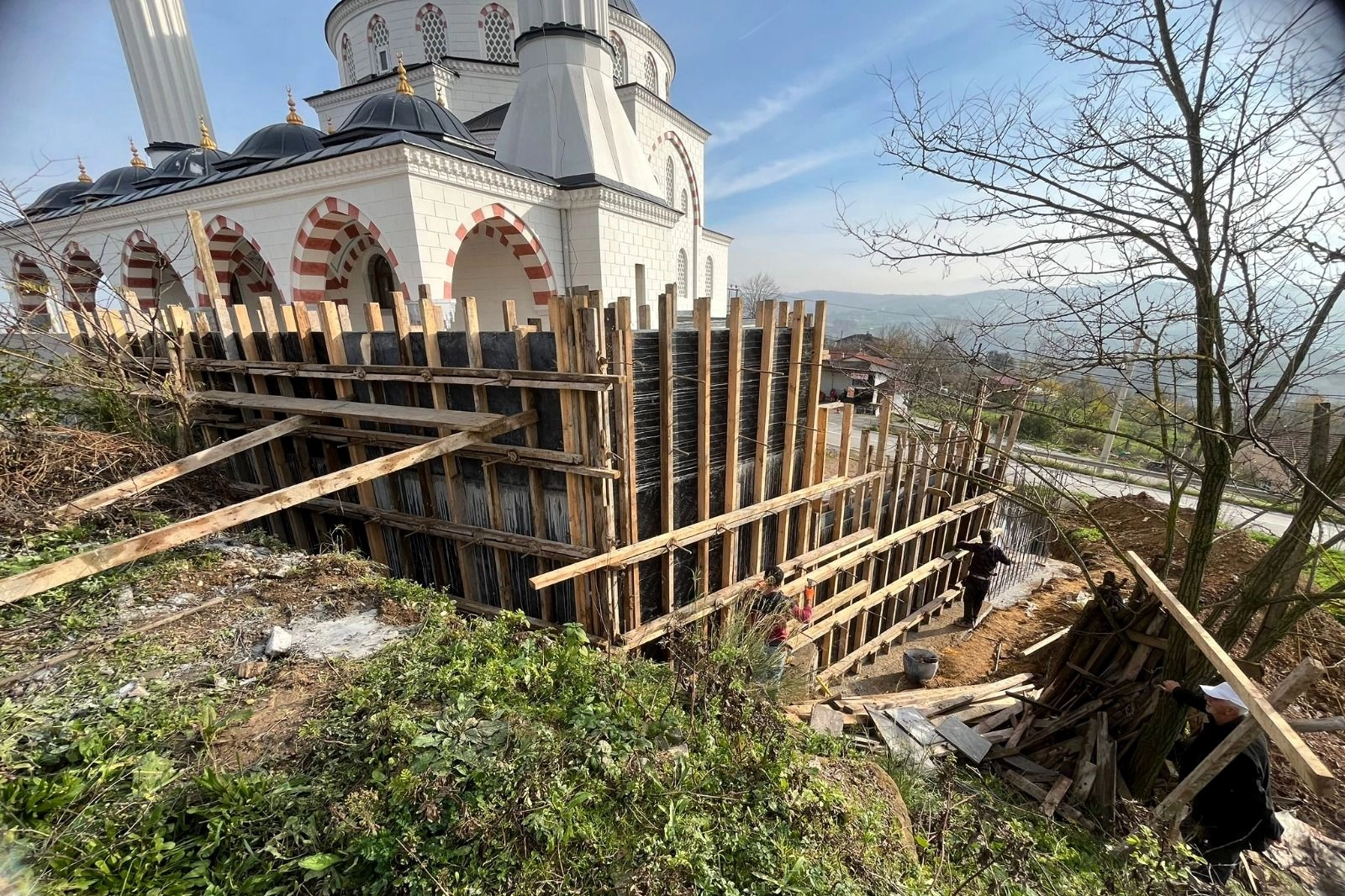 Kocaeli’de köy camileri yenileniyor