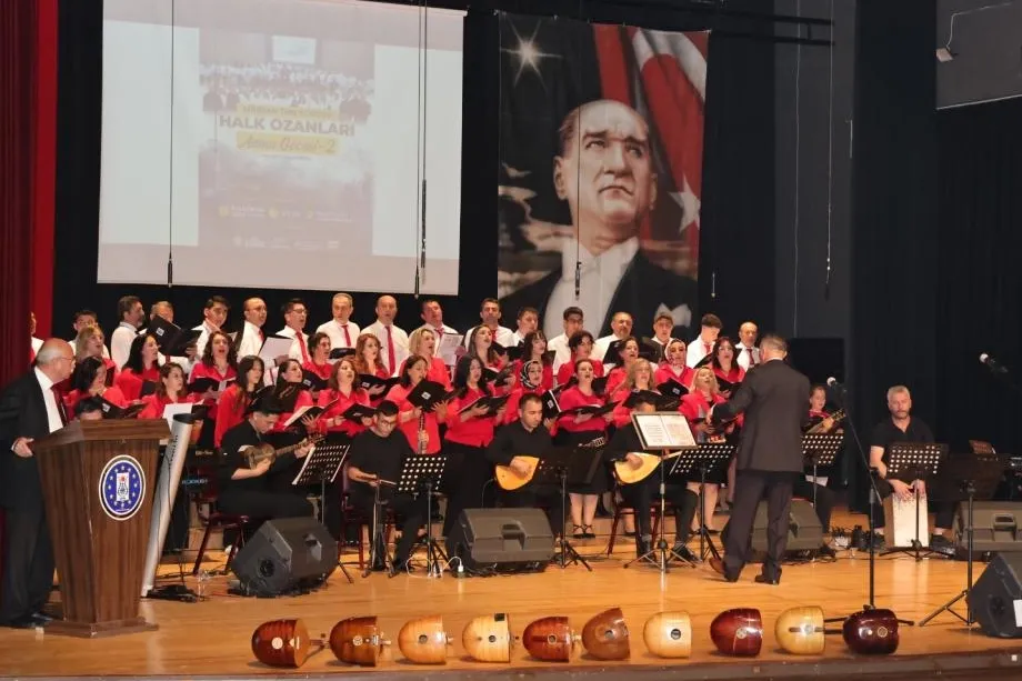 Kütahya’da halk ozanları türkülerle anıldı