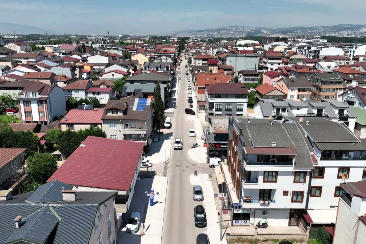 Kartepe’de 3 mahallenin yolları yenileniyor