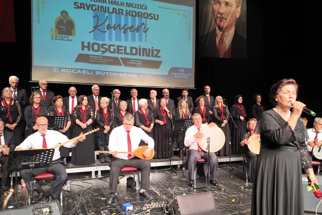 Kocaeli’de Saygınlar Korosu gönülleri mest etti