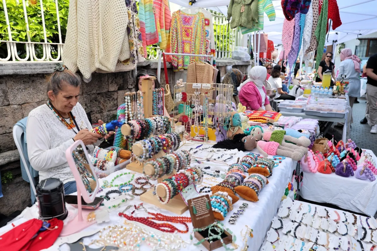 Bursa Osmangazi'de yerel yönetim kadın girişimcilerinin yanında