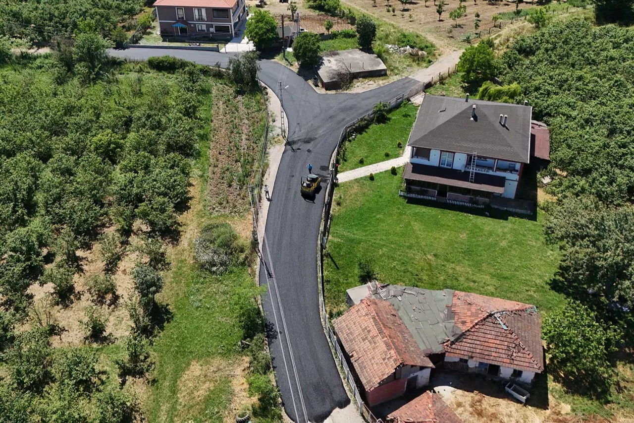 Sakarya Söğütlü’de 6 kilometrelik güzergâh güçlü koordinasyonla sil baştan