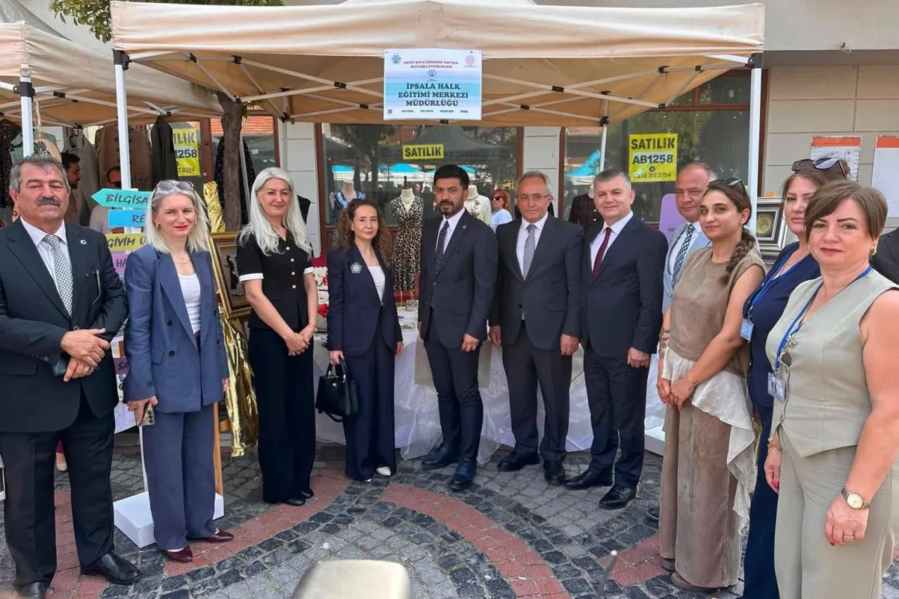 Edirne’de il sergisi açıldı