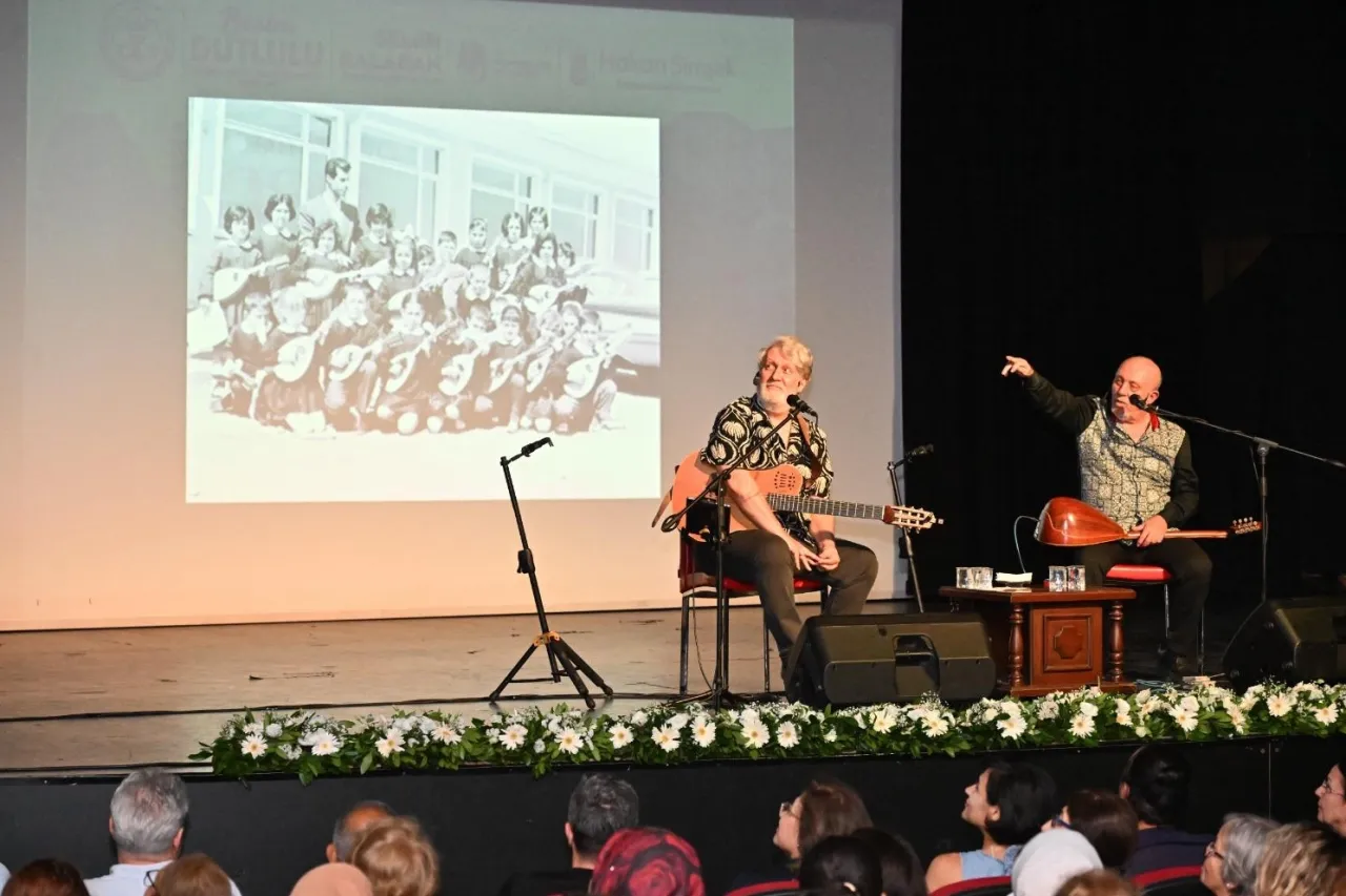 Manisa’da İlhan Şeşen özel programla anıldı