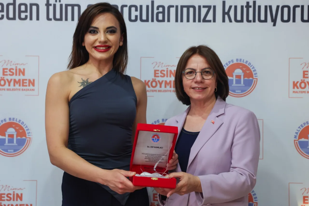 İstanbul Maltepe'de Başkan Köymen başarılı sporcularla buluştu