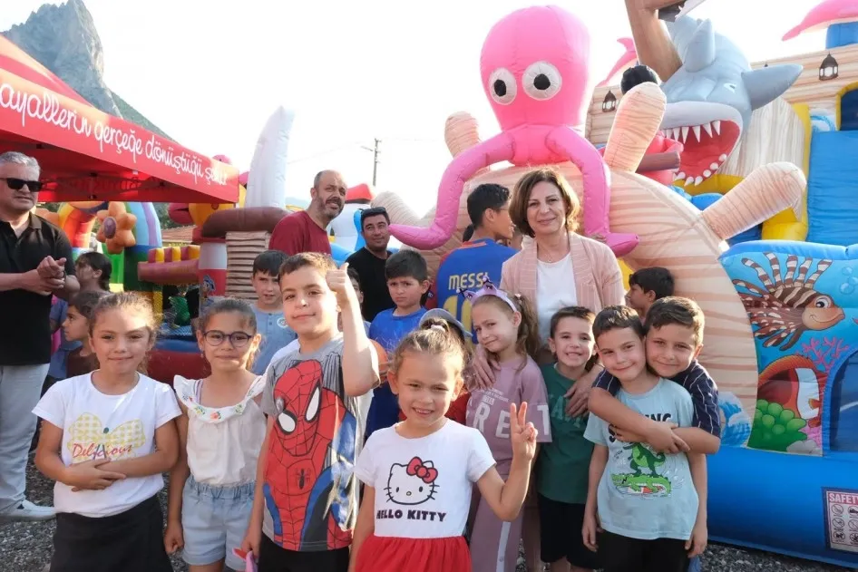 Eskişehir'de “Köyümüzde Şenlik Var” Sarıcakaya’da çocuklarla buluştu