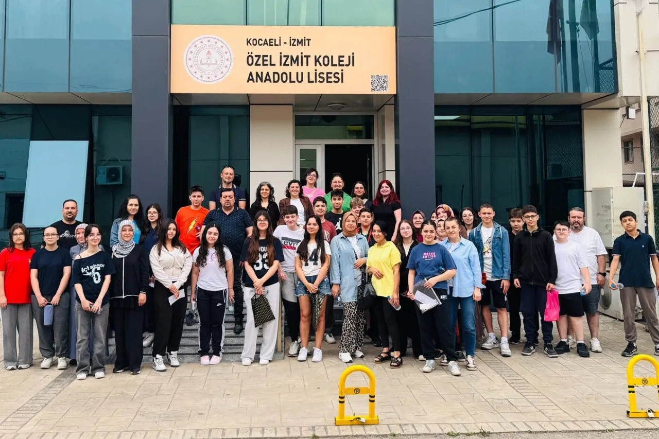 Kocaeli'de Çınar Akademi’den öğrencilere sınav provası