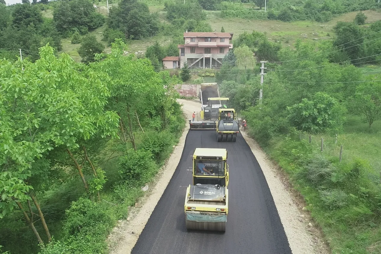 Büyükşehir, Kandıra’da 80 kilometrelik yolu onaracak