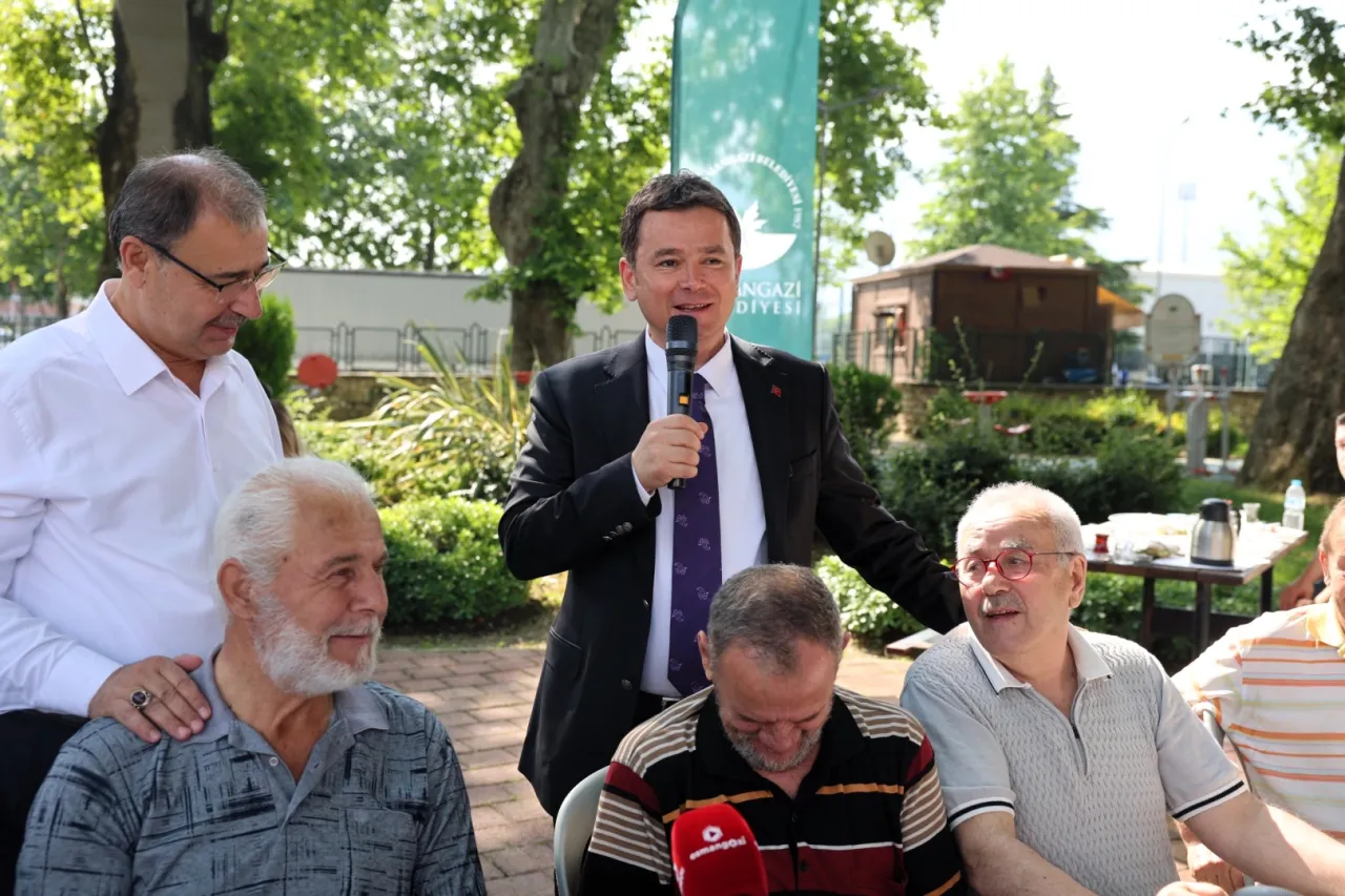 Bursa Osmangazi'de Başkan Aydın Veysel Karani sakinleriyle buluştu