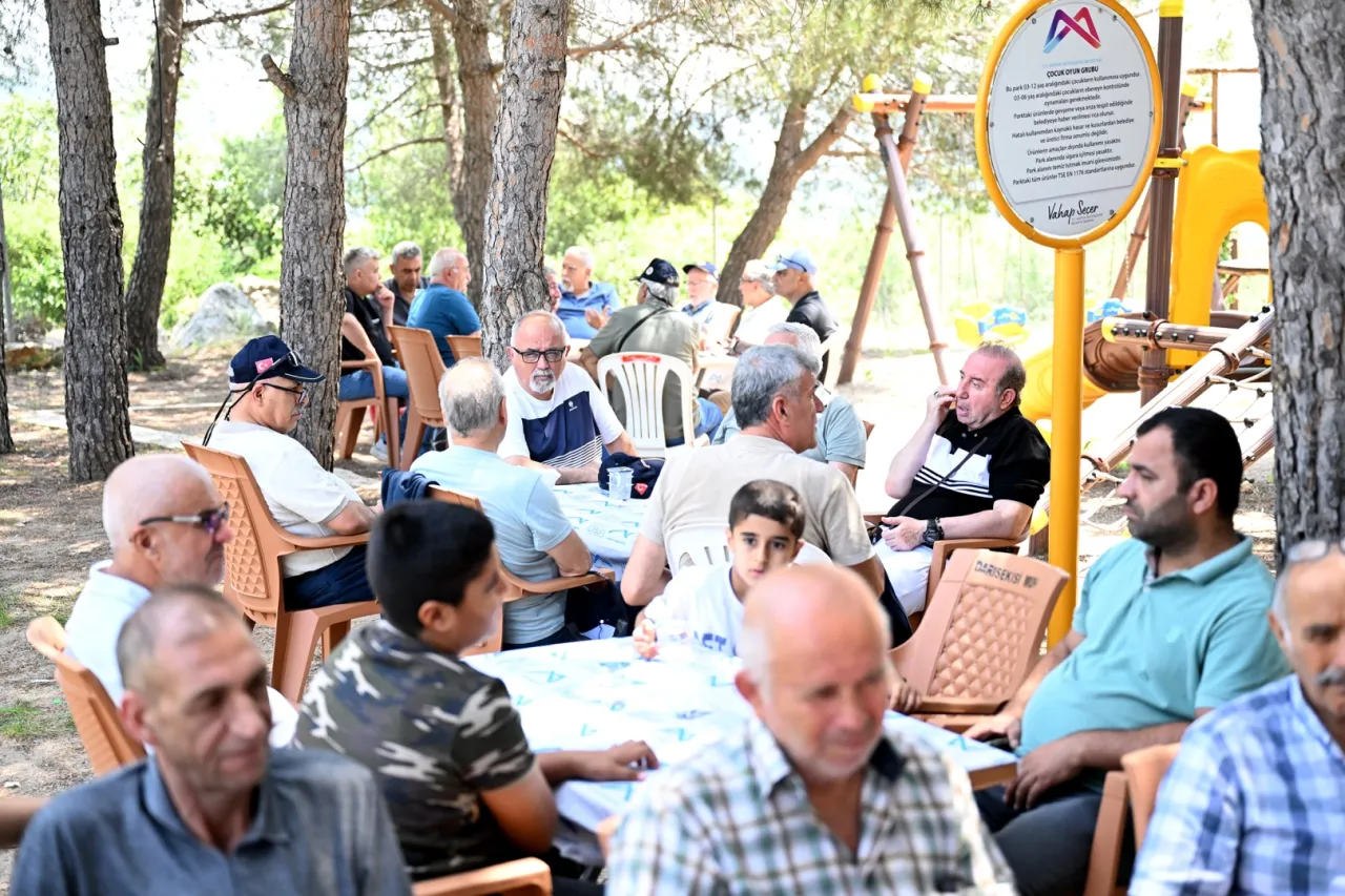 Mersin’de Babalar Günü’nde vefa buluşması