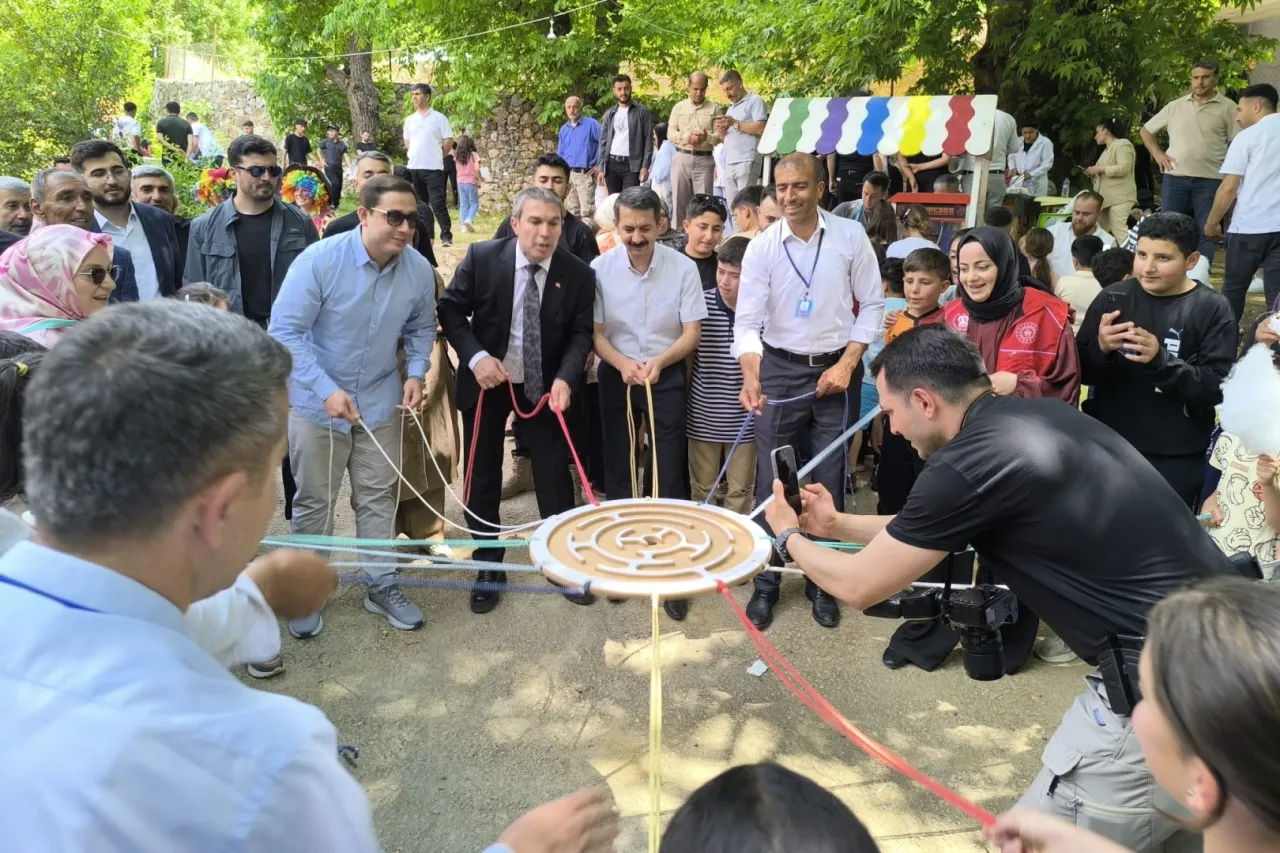 Batman Sason’da bahar şenliklerine büyük ilgi