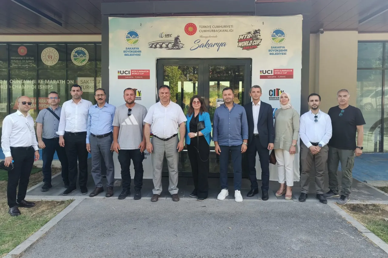 Sakarya’nın akıllı şehir uygulamaları bakanlık heyetinden tam not aldı
